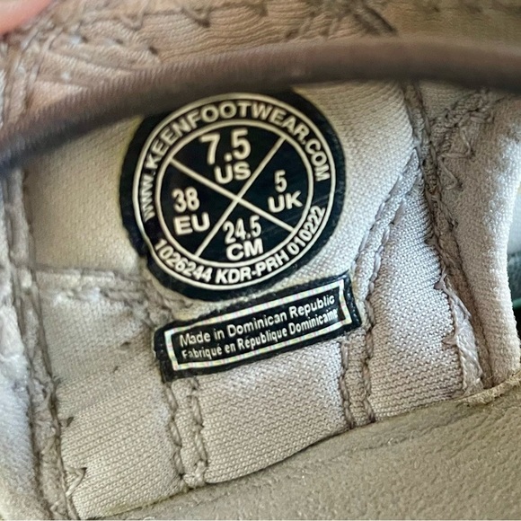 Women's 7.5 Keen Newport H2 Sandals Monochrome Safari Beige Waterproof Washable - Picture 4 of 10